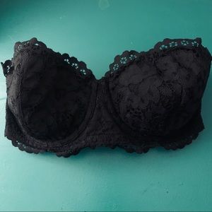 Victoria’s Secret black bra